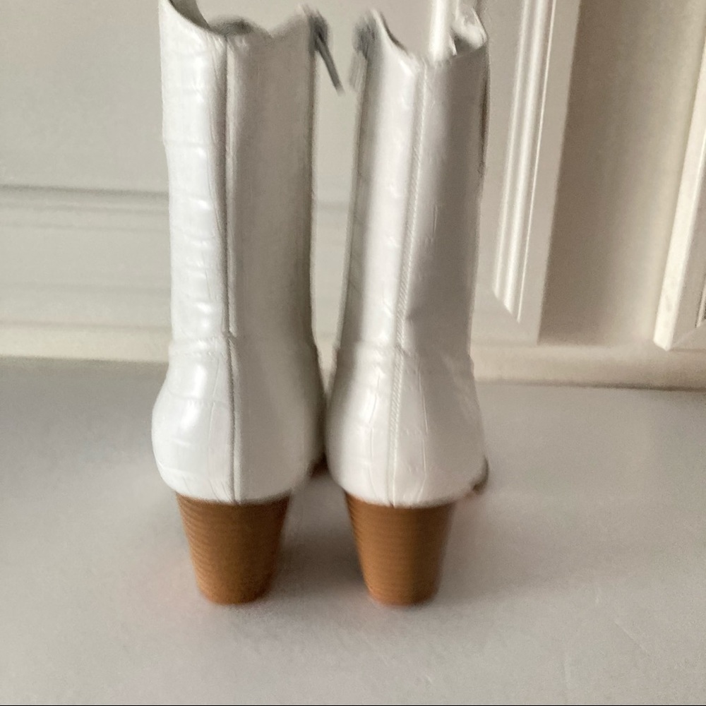 New Free People Coconuts By Matisse Vegan Daley Ankle Boot in White Sz 8.5 - Picture 4 of 8